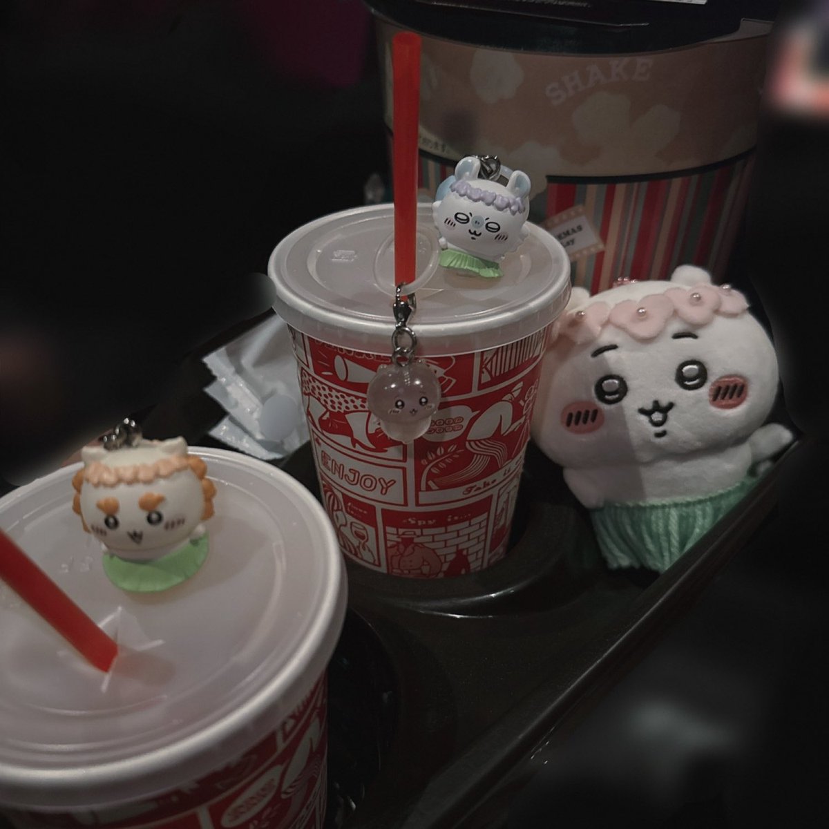 Twnlll's tweet photo. 人魚の島のひみつ知っちゃった🧜‍♀️❣️

#ちいかわ
#ちいかわ映画 https://t.co/S4F7jKGWlI
