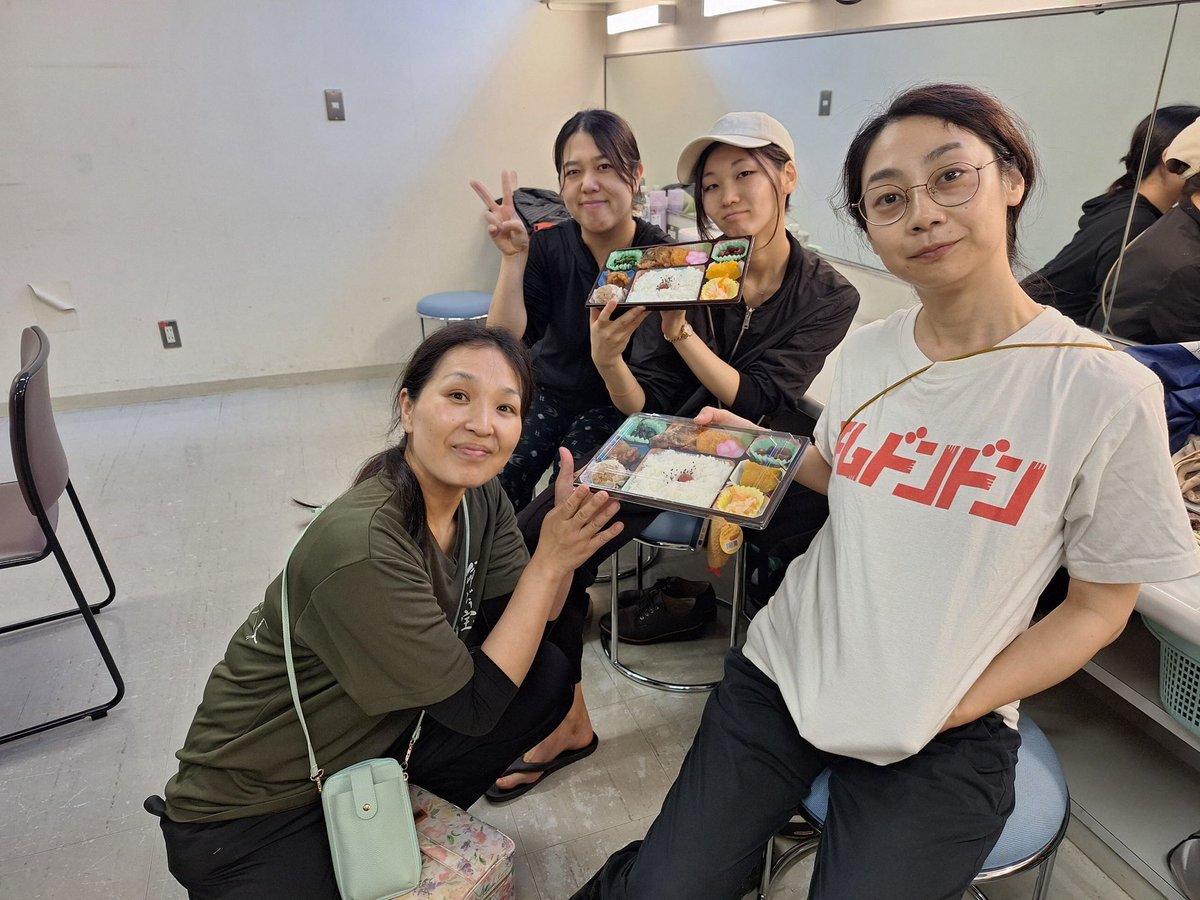 kiyama85's tweet photo. 宮崎市民劇場さん
ありがとうございました！！

#命どぅ宝 #劇団文化座 https://t.co/5ZiZRA6MjN