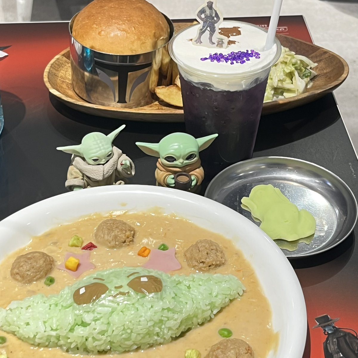 hanaco_oni's tweet photo. SWカフェ行って来た！ https://t.co/3qXEevNJiw