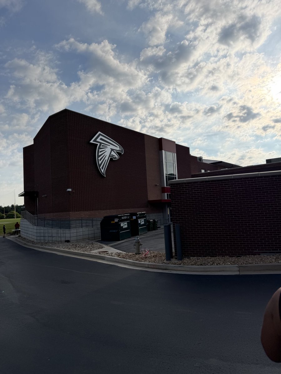 CoachWilson1980's tweet photo. #TrainingCamp https://t.co/rbZT4KkNQO