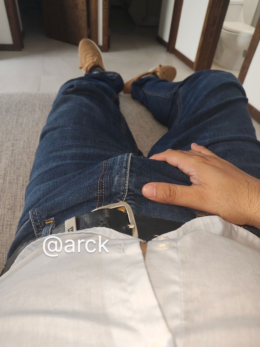 arck's tweet photo. Buenos días 😽 https://t.co/7yOQnp7oiM