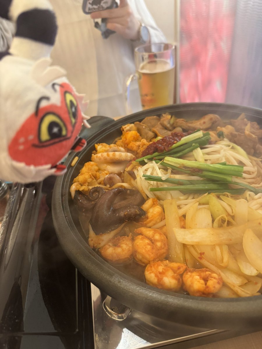 sugar_jami2's tweet photo. ナッコプセとソフトクリームをワクワクするもくなげ https://t.co/78gIDWW5ED