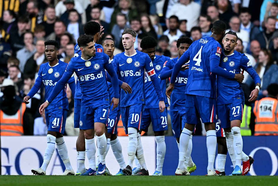 CFCdavidking's tweet photo. 🚨 Chelsea’s 74 charges case is now OVER. 

💰 £20.75m in total fines 
✅ 9 month academy transfer ban
❌ No formal transfer window ban, only if the club break rules in the next two windows. 
❌ No points deduction. https://t.co/pwRC7NHJV3