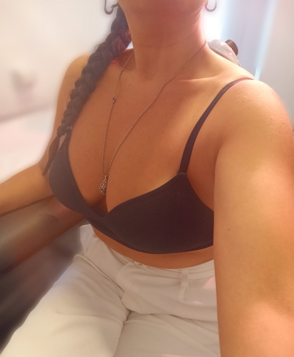 los_sohbet's tweet photo. Tedavi Günlükleri | Gün 9 🖤

Bugün tercihimiz siyah.. Dün gelen "çok cesursun" yorumlarından sonra bugün biraz kapalı tercih ettim..

Yarın için👇💋 https://t.co/qMHM5BGYTu