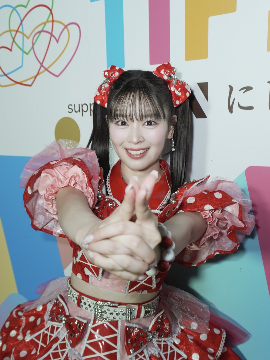 sendenbu_staff's tweet photo. #TIF2026 ありがとうございました☺︎
結成した2015年から出させていただいて、たくさんの方に応援してもらって愛してもらって今日はメインステージのトリを務めさせていただきました😌❤️
夏を感じられて刺激を受ける、そして何よりアイドルっていいなって思わせてもらえる場所です。たくさんたくさんお世話になりました。☺️後ろまでたくさん見にきてくれて名前呼んでくれてありがとう！！！
最高に楽しくて最高に夏でした！！またね！(ひとか❤)

#超とき宣