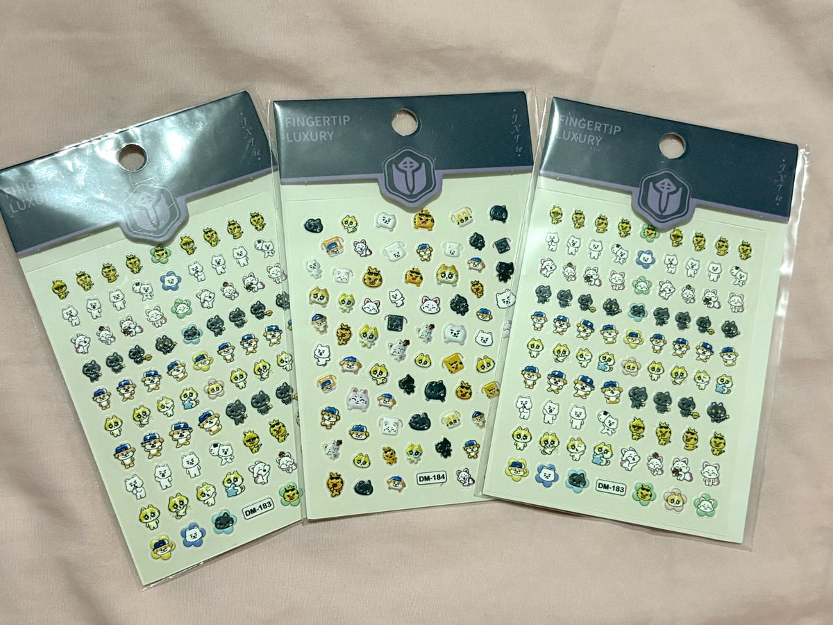 aejiiaa's tweet photo. got my enchin stickers na poo @snowecart thank you so much !!￼💗 #vjsproofs https://t.co/5jHhiQ1xme