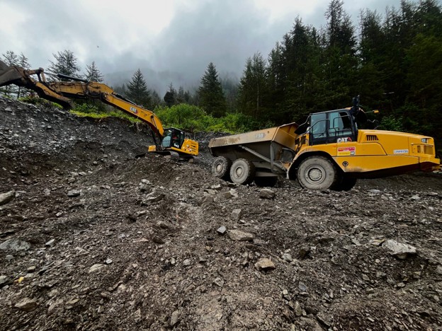 KansasGuard's tweet photo. TRENDING THIS WEEK: Kansas National Guard engineers pave the way for future port in remote Alaskan community

Read the Full Story Here: https://t.co/CQUL4s2lS1 https://t.co/zDgKUXAGck