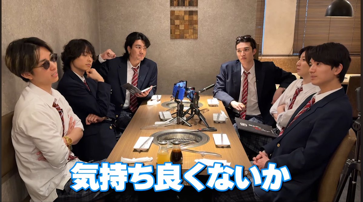 _ame_pink's tweet photo. 6にこだわりすぎてもはや100品より66皿の方がキリがいいと思ってしまう激ヤバ集団 https://t.co/92XniKnt4o