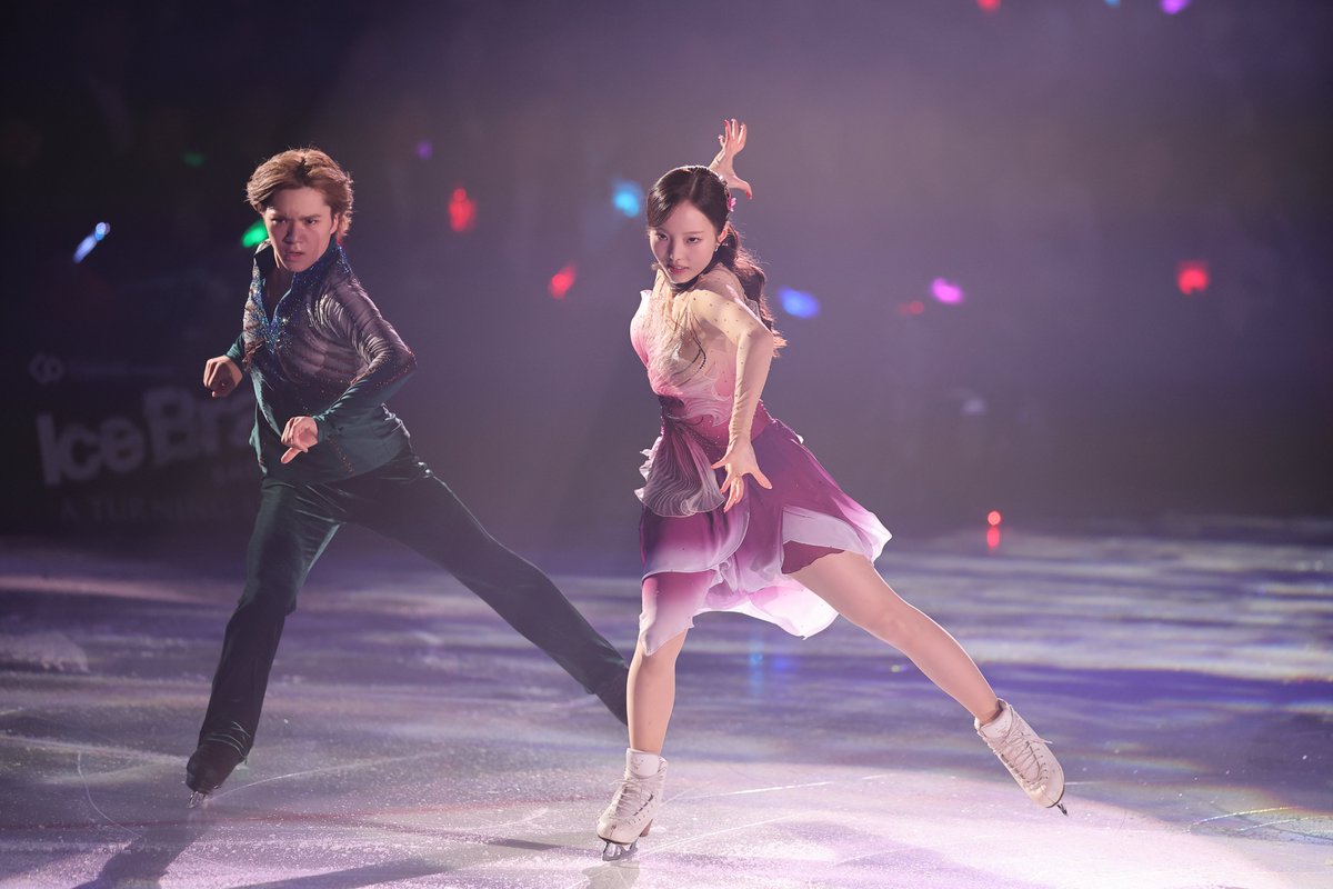AxelQuadruple's tweet photo. 〈Ice Brave SHOMA UNO -A TURNING SEASON- 愛知公演〉

#宇野昌磨
#本田真凜

『Four Seasons』

Photo by Masami Morita

#IceBrave
#アイスブレイブ
#ShomaUno
#MarinHonda https://t.co/dV89iSIBPs