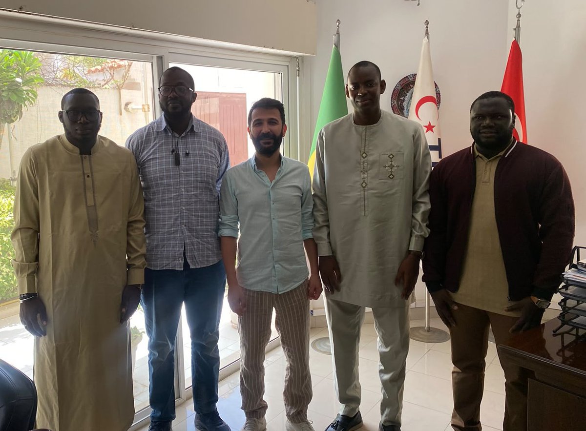 asedit221's tweet photo. Visite de courtoisie au Coordinateur de la TİKA à Dakar, M. Mükremin Çakır. Nos remerciements pour cet accueil chaleureux. Cette rencontre a permis de définir des projets prometteurs qui seront menés en partenariat avec l'ASEDIT. 🇸🇳🇹🇷#ASEDIT #TIKA #Senegal #Turquie https://t.co/fOoUG1wtG3