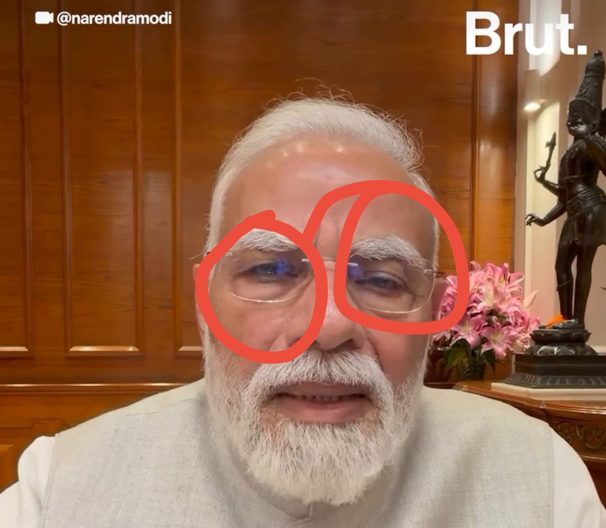 srinivasiyc's tweet photo. बोल मोदी रहे थे, शब्द टेलीप्रॉम्प्टर से निकले थे https://t.co/FGBB9q6J36