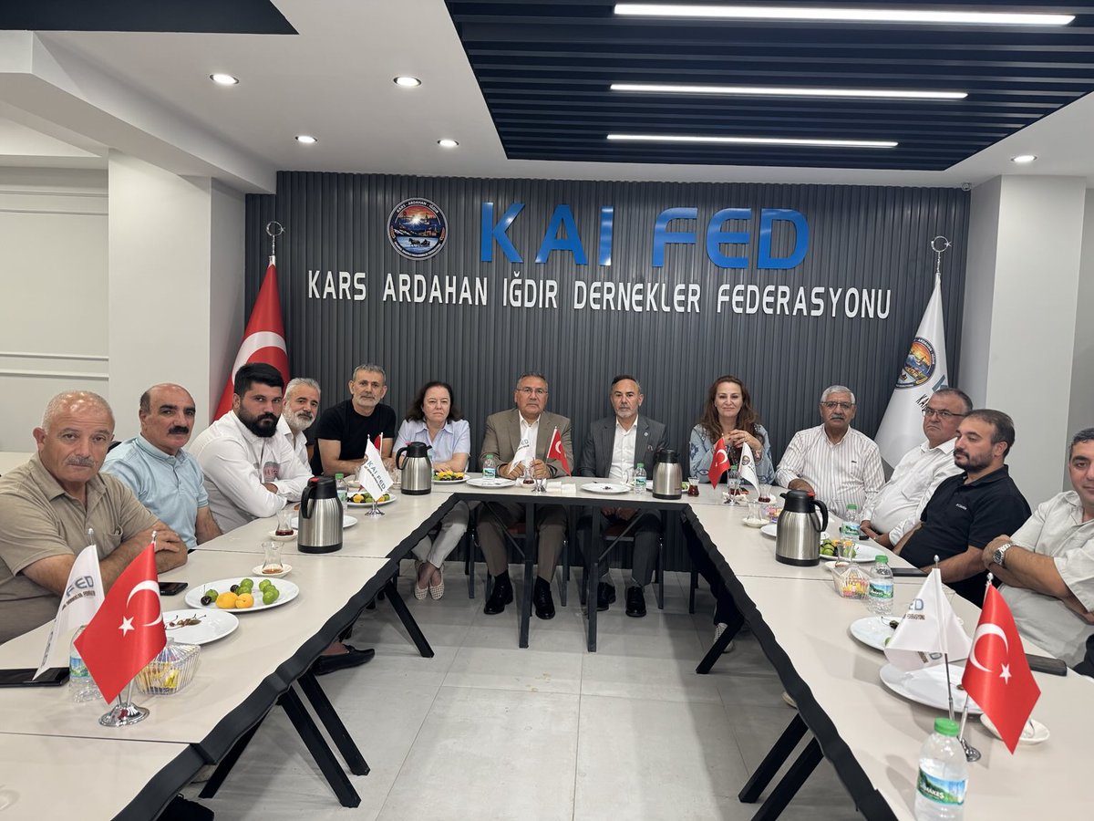 KAIFEDERASYON's tweet photo. federasyonumuzu ziyaret eden Yeni Parti İstanbul İl Başkan Yardımcısı Sayın Ahmet Baylan, STK'lardan Sorumlu Sayın Duygu Çelik, Veysel Sarar ve kıymetli heyetlerine nazik ziyaretleri için teşekkür ediyoruz.

Samimi sohbetleri ve verimli istişareleri bizleri memnun etti. https://t.co/QGgFg8VW6M