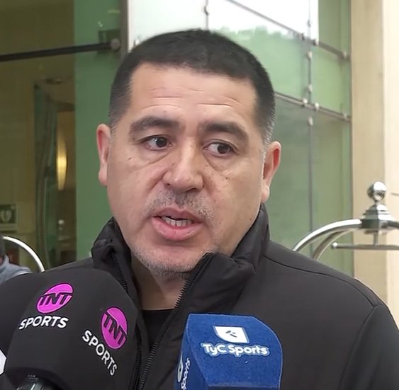 HormigaXeneize's tweet photo. AHORA 

Riquelme: "Pierde Boca y River y se habla mucho. Sarmiento perdió los 2 partidos y no se habla tanto, son las reglas del juego". https://t.co/3yOQ4kzBAK
