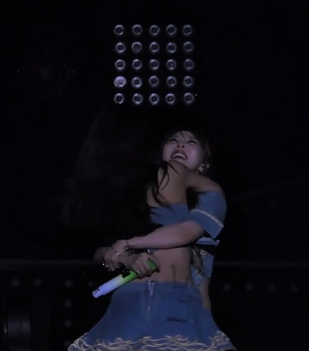 WindMe10's tweet photo. Their happiness is mine.
I'm proud of them.
I value their bond. It's precious and rare and must be preserved. https://t.co/DtfbWXbjC8