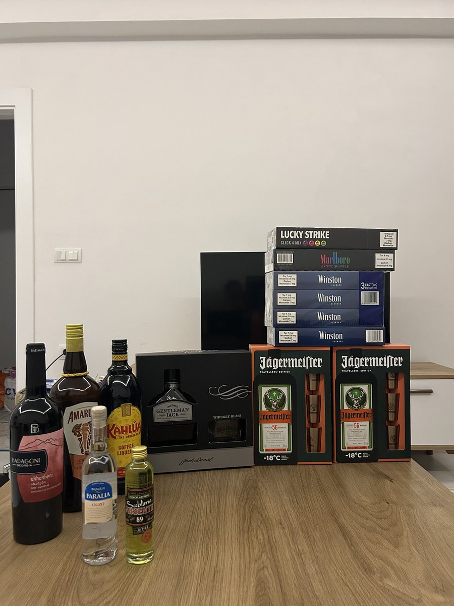 ObjectPetitA_'s tweet photo. Yine mi güzeliz yine mi çiçek https://t.co/kI9ZwyGe1o
