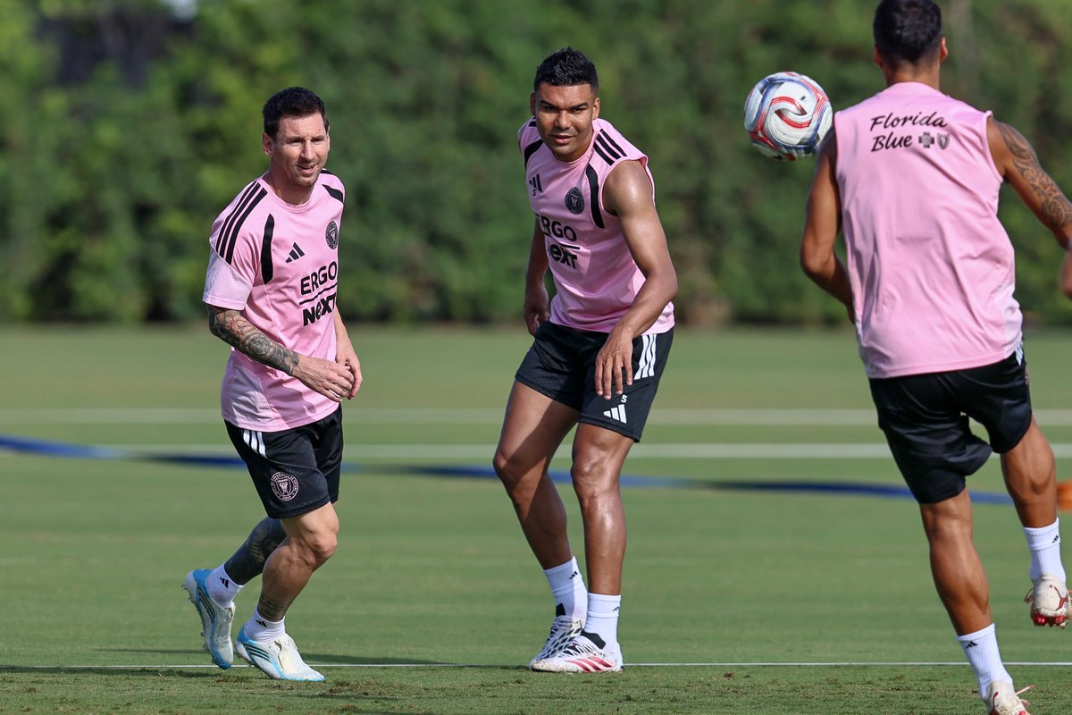MLS tweet picture