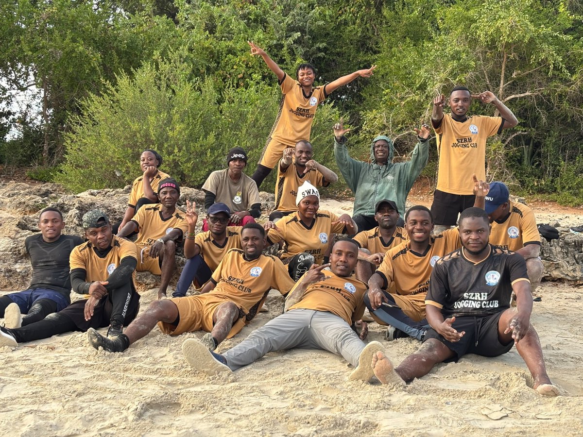 JilalaKenny's tweet photo. Ni Kesho Jumamosi Ya kufanya Mazoezi na Klub Yetu Ya SZRH JOGGING CLUB Lengo kuhamasisha Kuwa na Jamii Yenye Afya Bora Ya Mwili na akili.

Wizara Ya Afya wanasema Watanzania watu wazima asilimia (30-35)Wana Shinikizo la juu la Damu.@wizara_afyatz https://t.co/RepxDCkQFO