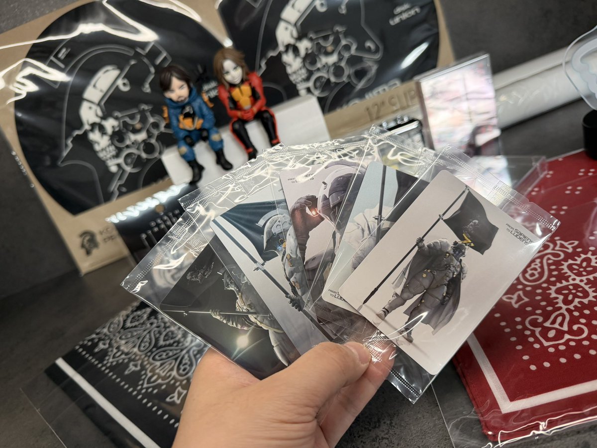 Jeffrey2281's tweet photo. Thanks to a friend help me to buy PARCO popup  goods ❤️ https://t.co/1lSroeQFOd