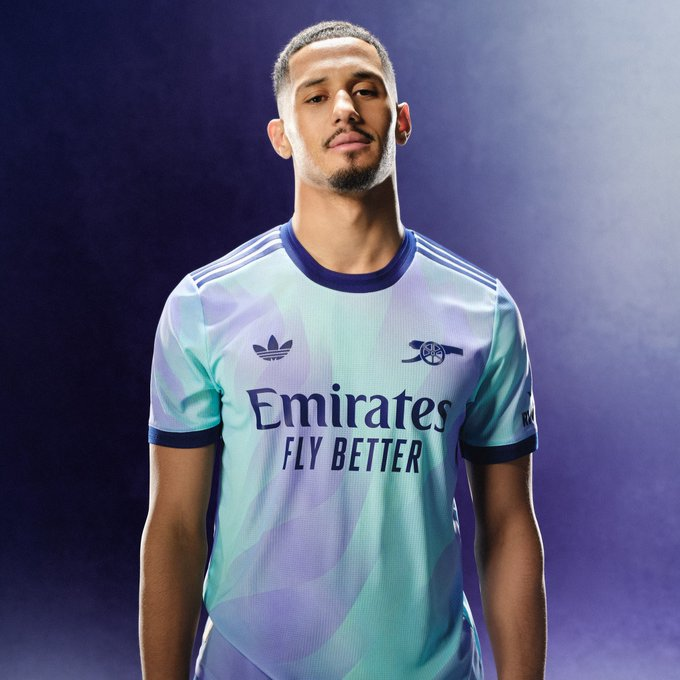 Gunnersc0m's tweet photo. Two years ago today, The Arsenal's 2024/25 third kit was released. https://t.co/EIWPukrCKv