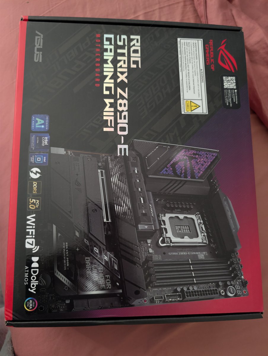 Th33network1's tweet photo. 2023 I purchased 64gb of DDR5 Ram.
Smartest buy of the decade.
It 3.4x more expensive today.
I also think pre-build PC is the new way.
I smell a build.
Frankenstein
#playitforward https://t.co/CiZcN5cXY7