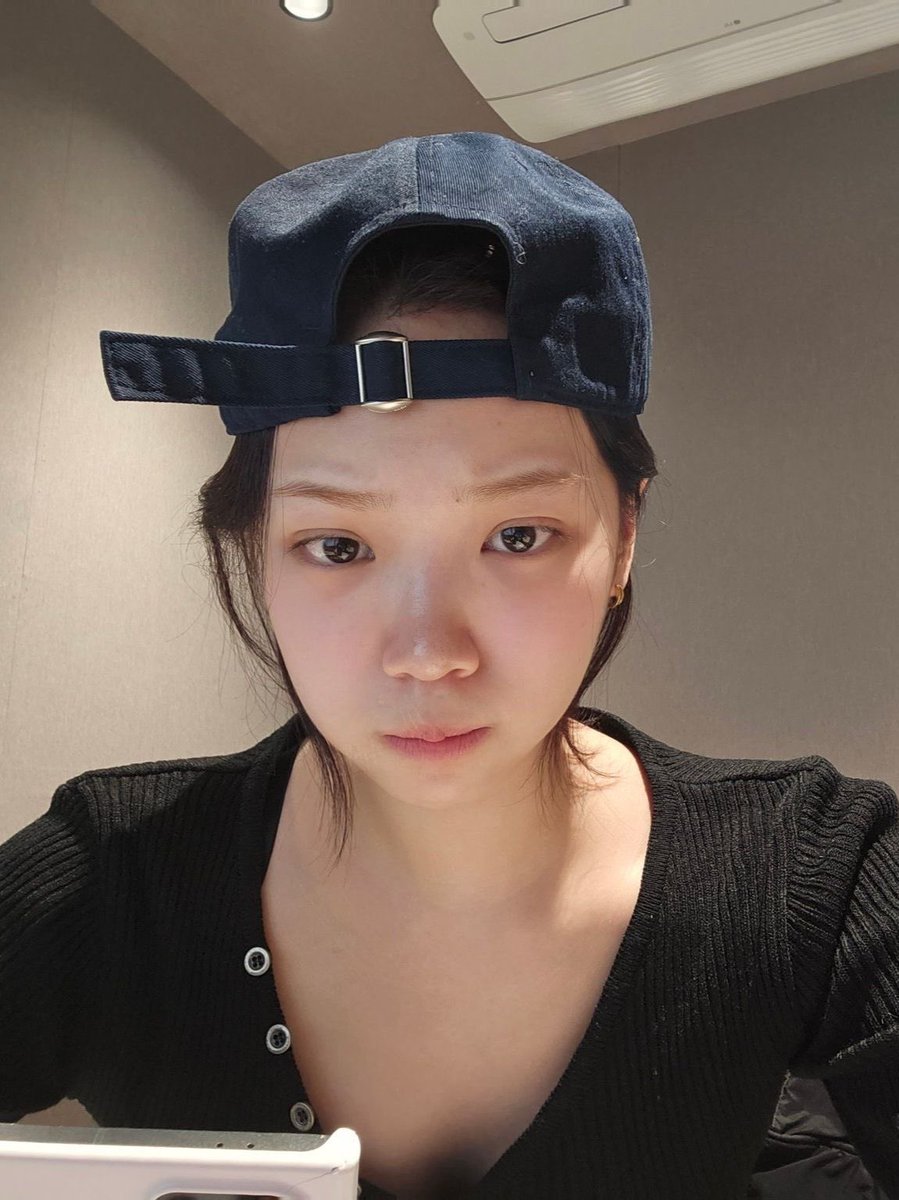 finnqpx's tweet photo. IT’S SSAMACHI’S BIRTHDAY

TIME TO CELEBRATE CHAEWON
#TimeToChaelebrate
#여름의인트로_김채원 https://t.co/V0aO4hCBXZ
