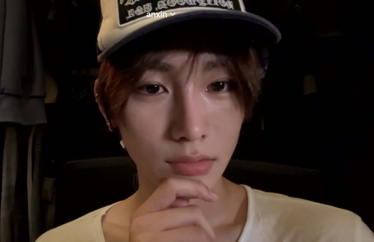 csy_lilie's tweet photo. HE LOOKS SO GOOD https://t.co/FierGAFrGD