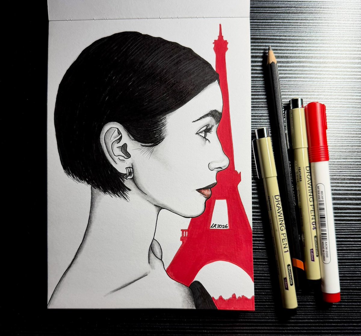 LuReason's tweet photo. My drawing of @lilycollins #emilyinparis ✍🏻❤️ https://t.co/DsEncbBNco