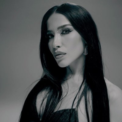 burcugunes's tweet photo. #YeniProfilResmi https://t.co/DDETSDMAPR