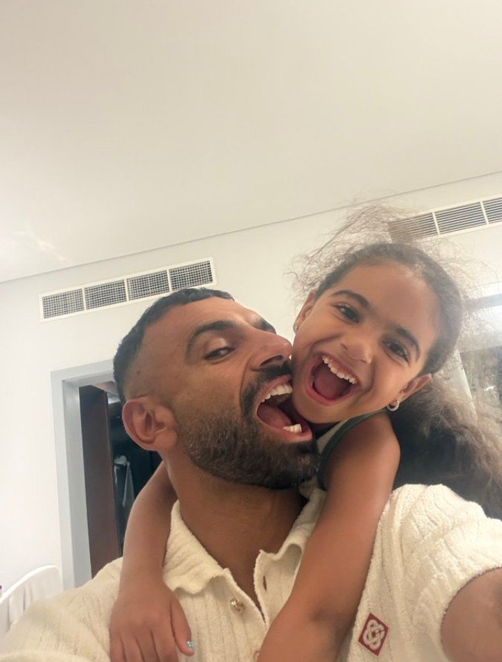 GoodnessUC00's tweet photo. Family first, always❤️ The pure joy in these pictures is completely priceless https://t.co/XjDt8Qmidg
