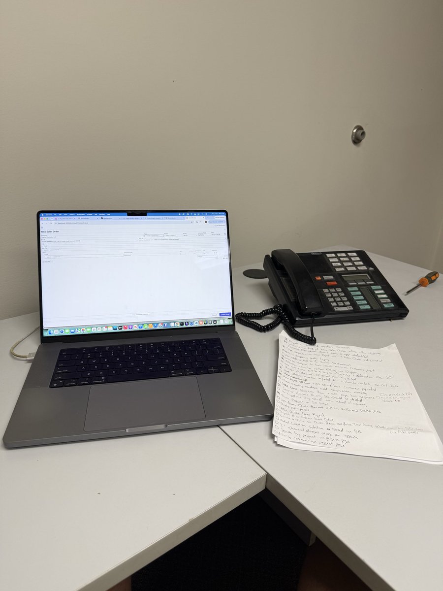 mrmarkhalonen's tweet photo. How many tech founders are willing to work out of a dingy windowless office of a beta user for months until the product works https://t.co/lap9No1ZIU