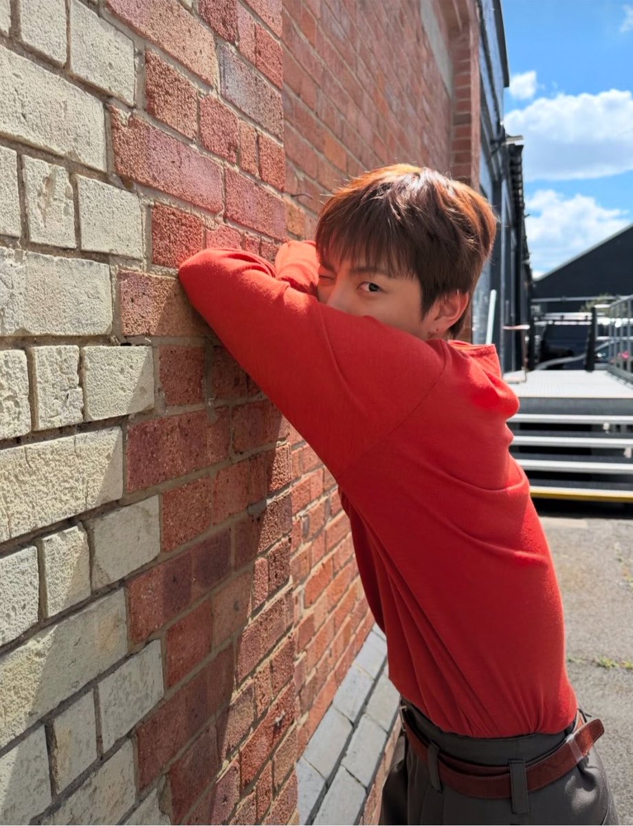 joongztars's tweet photo. likely position for him to be in https://t.co/M9cOGNrdpt