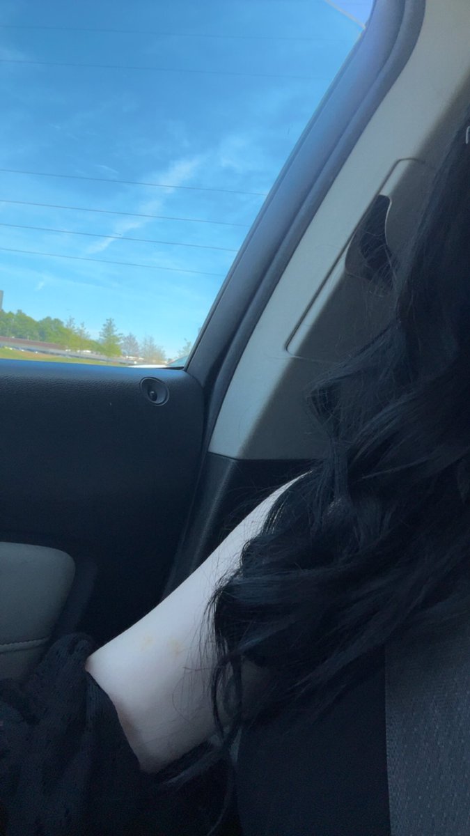 DaisyServiceMom's tweet photo. Never knew a simple car ride with good music could hit this different 🚗 🎶 https://t.co/nNdgym1xFb