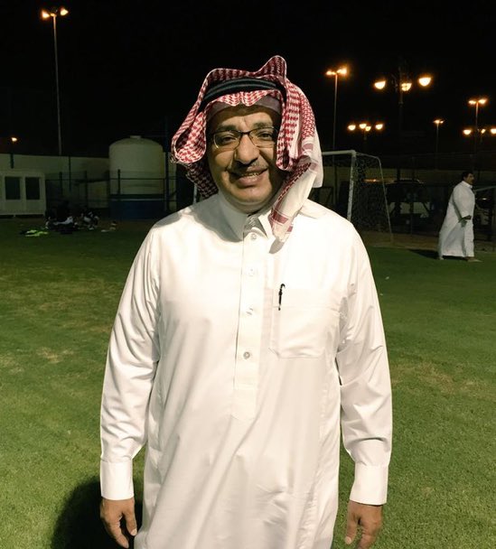 8v_ee's tweet photo. في آخر ساعة من يوم الجمعة اسأل الله العلي العظيم أن يرحم صاحب الوجه السمح والقلب الطيب: محمد الغروي
لم يكن صاحب قبليّة وعنصرية وفوقيّه
ولم يمنع أحدًا من دخول النادي 
رحم اللّٰه العاشق المتيّم بحب فارس الجنوب
رحم اللّٰه من ضحى بصحته وماله وكل ما يملك لأجل ضمك
اللهم اغفر له وارحمه https://t.co/fMAs3vk5Di