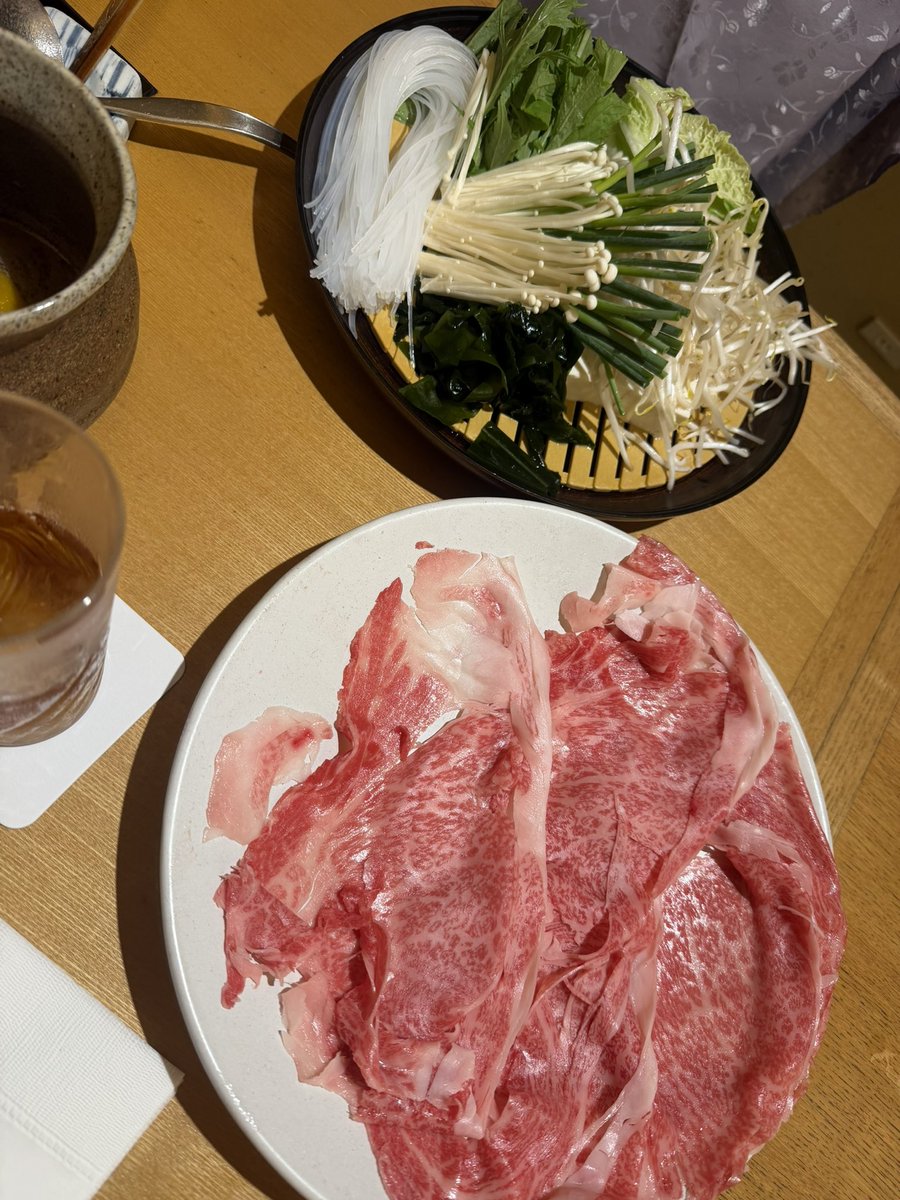 aitenchoudayo's tweet photo. 美女とご飯行って幸せ🍙
写真のセンスなくて悲しい🥺 https://t.co/hjyc0CM8hz
