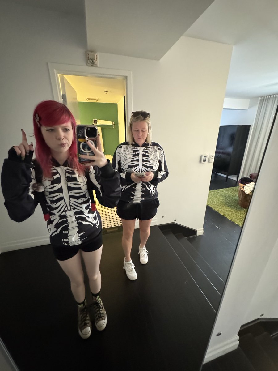 circuspunk444's tweet photo. Outfit for osheaga https://t.co/LMs8JBeflv