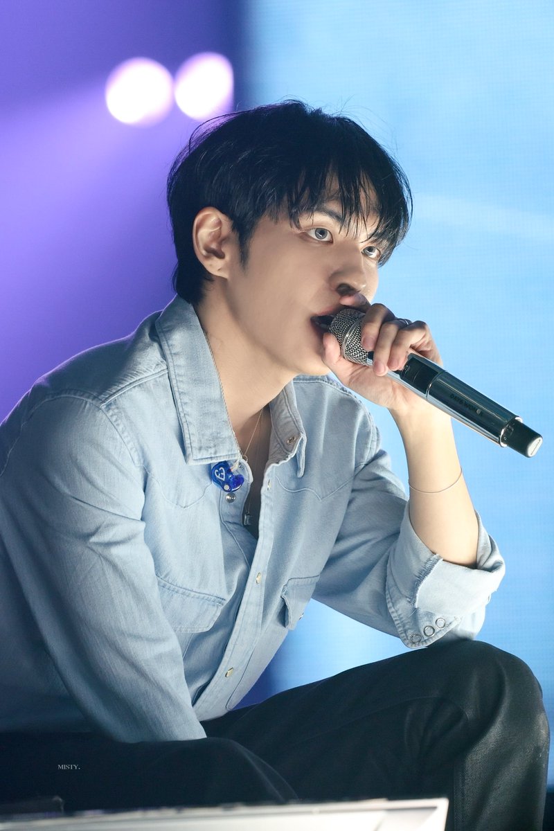 themisty__'s tweet photo. 260501 #원필 #WONPIL #데이식스 #DAY6 https://t.co/P1YtqFF49g