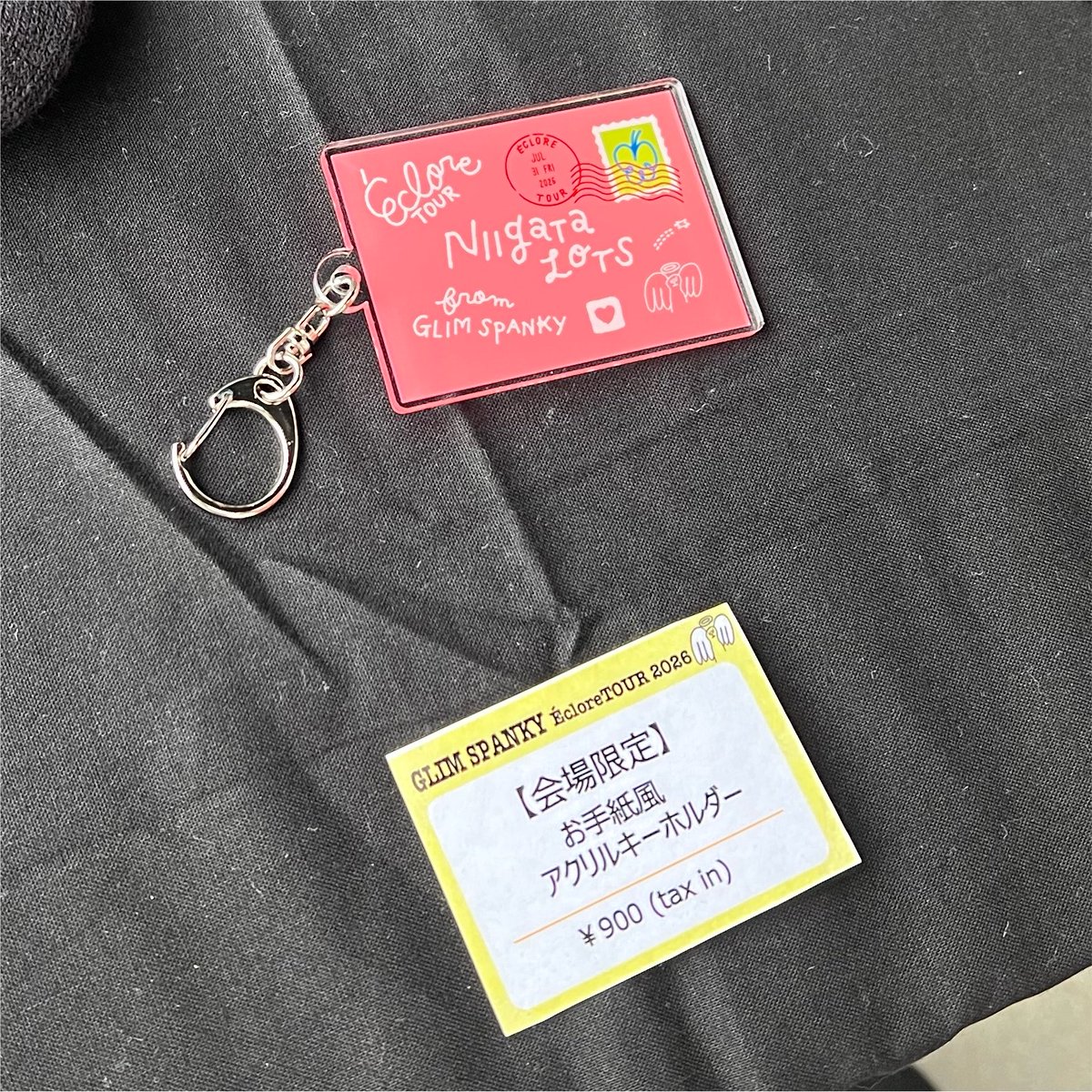 to_blues_'s tweet photo. Éclore Tour 2026 @ロッツ！
めちゃんこ近くで見れた松尾さんも亀ちゃんもかっこよすぎた！新アルバムのじんわり系の曲は松尾さんの表情がいつも以上に豊かでステキ。
そしてそしてバスセンターのカレーの話題は毎回笑っちゃうし、おでこの猫ちゃん見たかった笑
来月の渋谷も楽しみ！
#glimspanky https://t.co/JSeNlzPu6Y