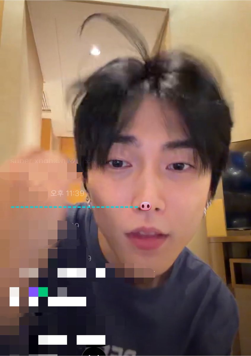 luvvshhh's tweet photo. 돼승한 🐽🐽 https://t.co/7Ny7fNFthC