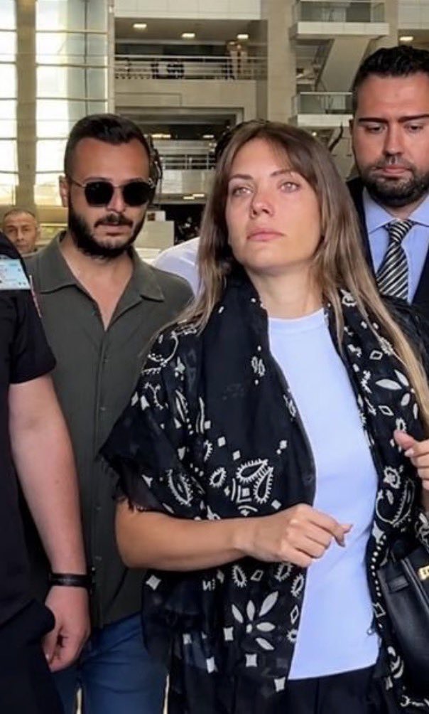 TelevizyonGaze's tweet photo. Niye bu kadar ağladı acaba diğer ifade verenlerin umurunda bile olmamıştı .. https://t.co/S8VKWoAMSB