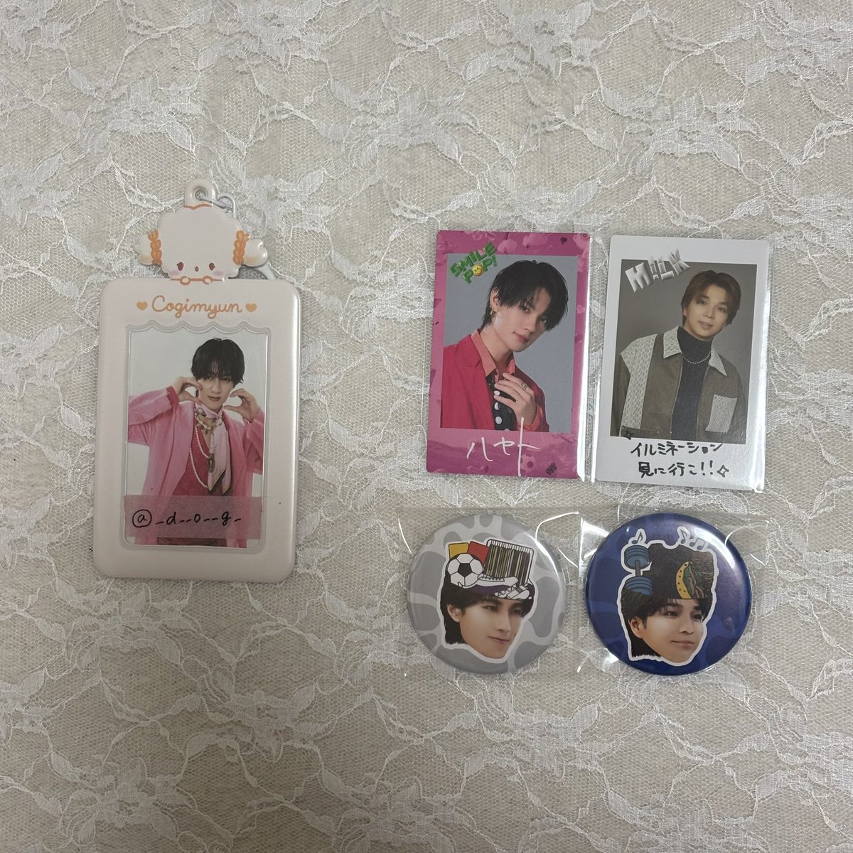 _d__o__g_'s tweet photo. 【交換】M!LK SMILEPOP ランダムトレカ のぞいてみるく？展 ランダム缶バッジ

【譲】画像1枚目(佐野、塩崎、山中)
【求】👑＞💖(曽野)

郵送希望です
検索からお気軽にお声掛けください！🙇🏻‍♀️ https://t.co/FAzUROCf4H