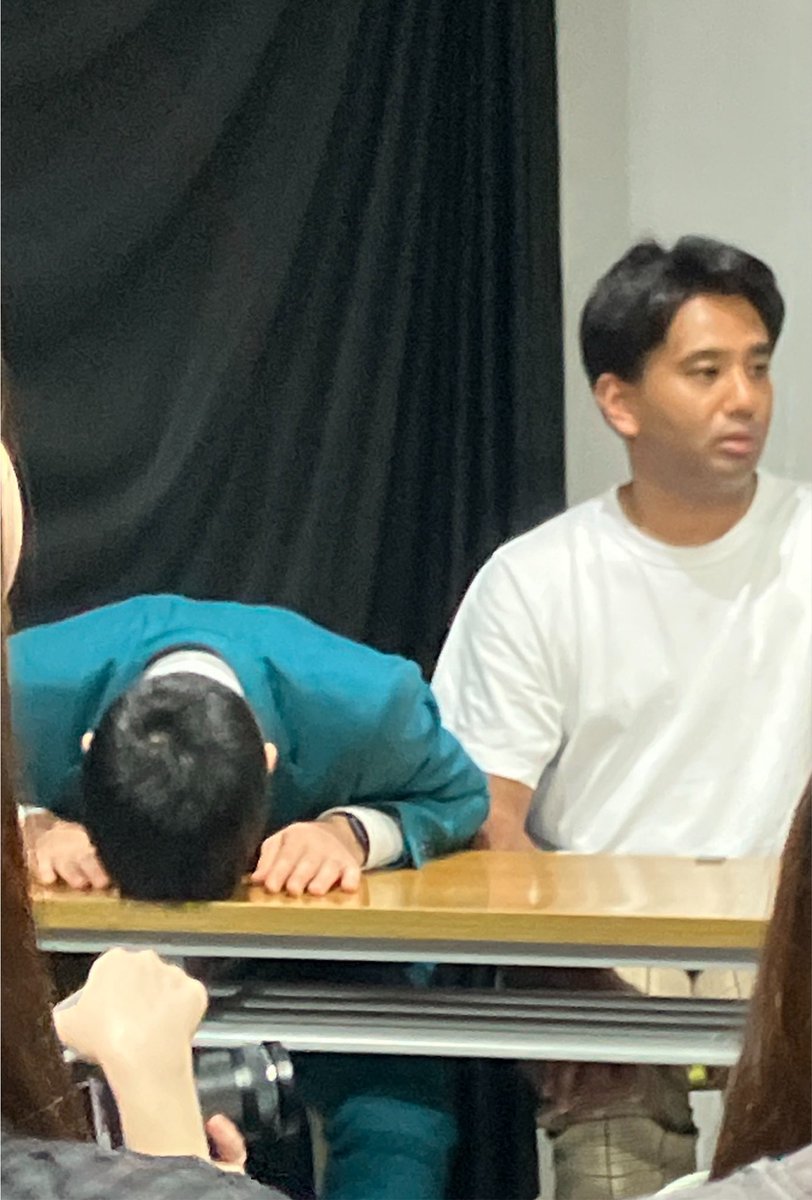 _niyari__'s tweet photo. サミット2
あの静かに話を聞いて、笑いを堪える時間がたまらない！！
特にチャパティさんと、ジンさんは思想強め🤭
3の開催お願いします！ https://t.co/1zoNlI2Jjw