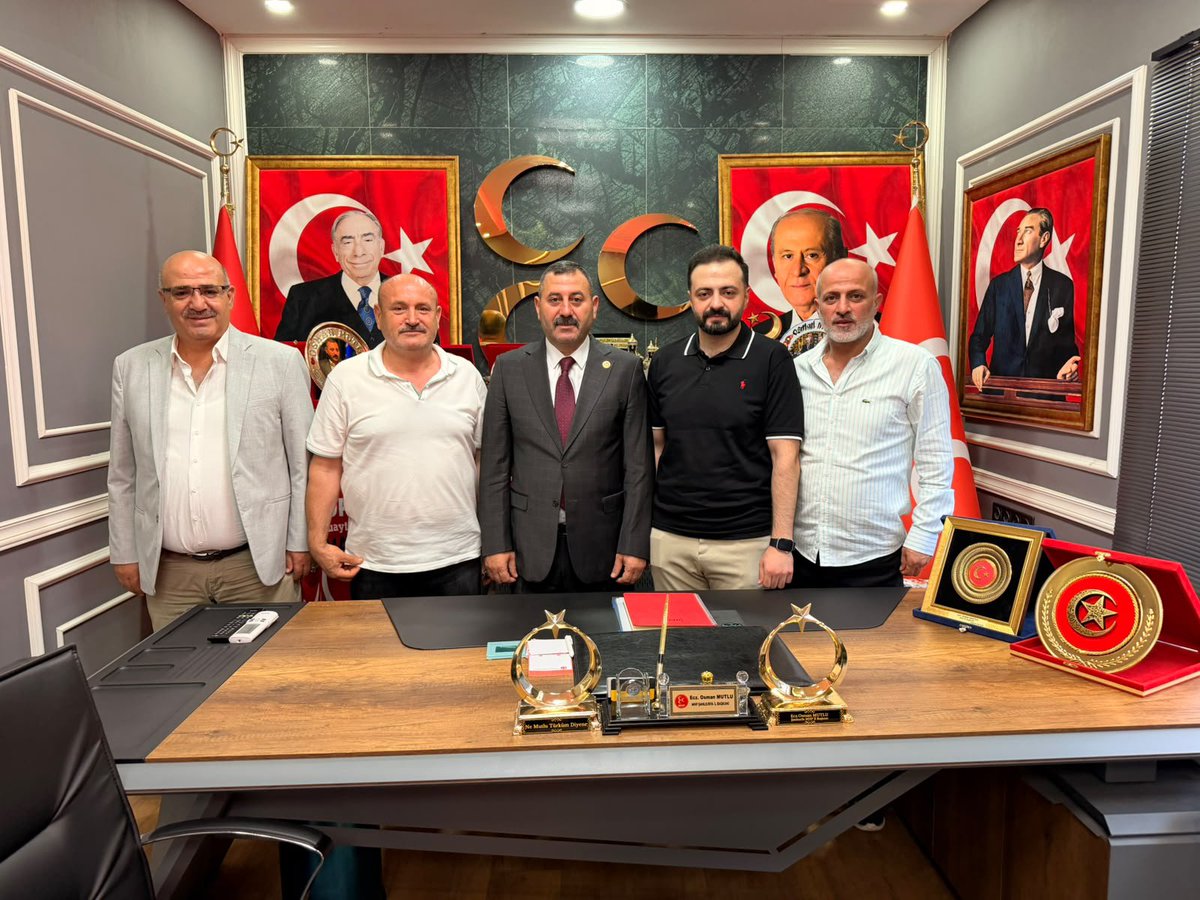 Sanliurfa_MHP's tweet photo. Öz Orman-İş Sendikası Genel Merkez Uzmanı Sayın Abdurrahman Bayoğlu ve iş insanı Sayın Mustafa Akça, İl Başkanımız Sayın Ecz. Osman Mutlu'ya hayırlı olsun ziyaretinde bulundular.

Nazik ziyaretleri dolayısıyla kendilerine teşekkür ediyoruz.

@dbdevletbahceli 
@MHP_Bilgi 
@eczosmanmutlu