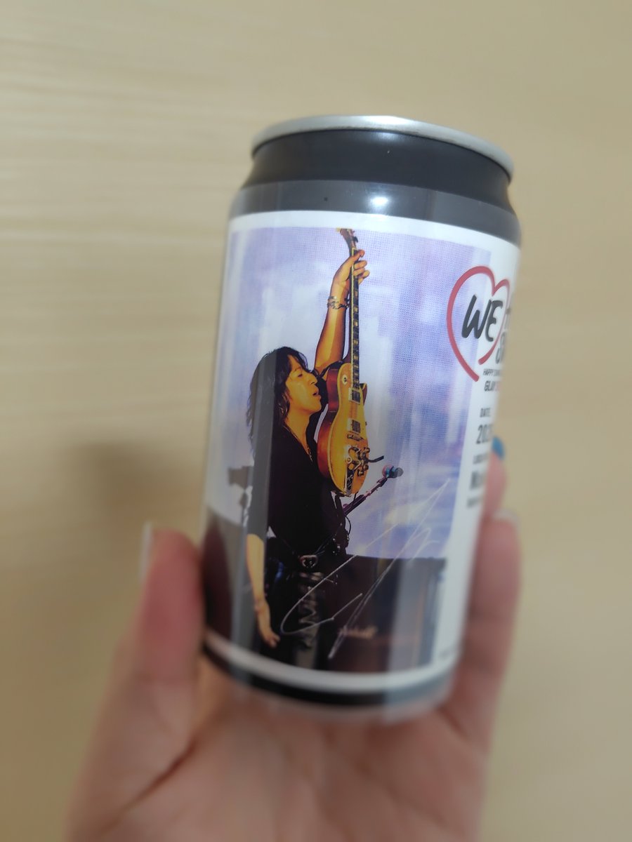 GURI__e's tweet photo. 帰るまでがLIVEです！
日付変わる前に帰れて良かったー。
推しレスカで乾杯🥂 https://t.co/bagt2gnx15