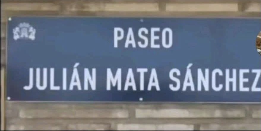 36L15C's tweet photo. @eltripletecom Julián eres nuestra única esperanza https://t.co/Nh6Io5nb6v