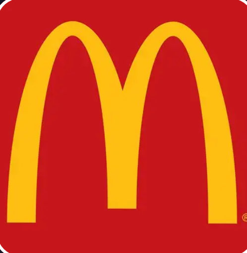 CDNyakman's tweet photo. Ordered McDelivery for my daughter’s birthday. 2 drinks missing, replacement still wrong. Driver said  meal would be comped, but the charge went through anyway. CSR 1st said I was “out of luck,” then promised a refund, then 30k points. 9 days later 0 refund,  0 points, 0 response https://t.co/EqEFxe3Piv