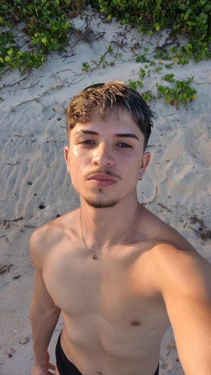 caiquezyn_'s tweet photo. Queria que eu fosse teu professor tmb? 🧏🏻 https://t.co/7VqSE6IK4W