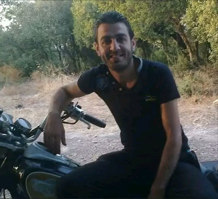 SyJusticeArc's tweet photo. #WesternSyria | #Jableh: Alawite man missing on international highway.

Tammam Hmaidy, a truck driver from Qutailabiyah in Rural Jableh, has been reported missing by his family.
His last known whereabouts are on the highway between Qutaifah and Homs. https://t.co/4GIU53Iiux
