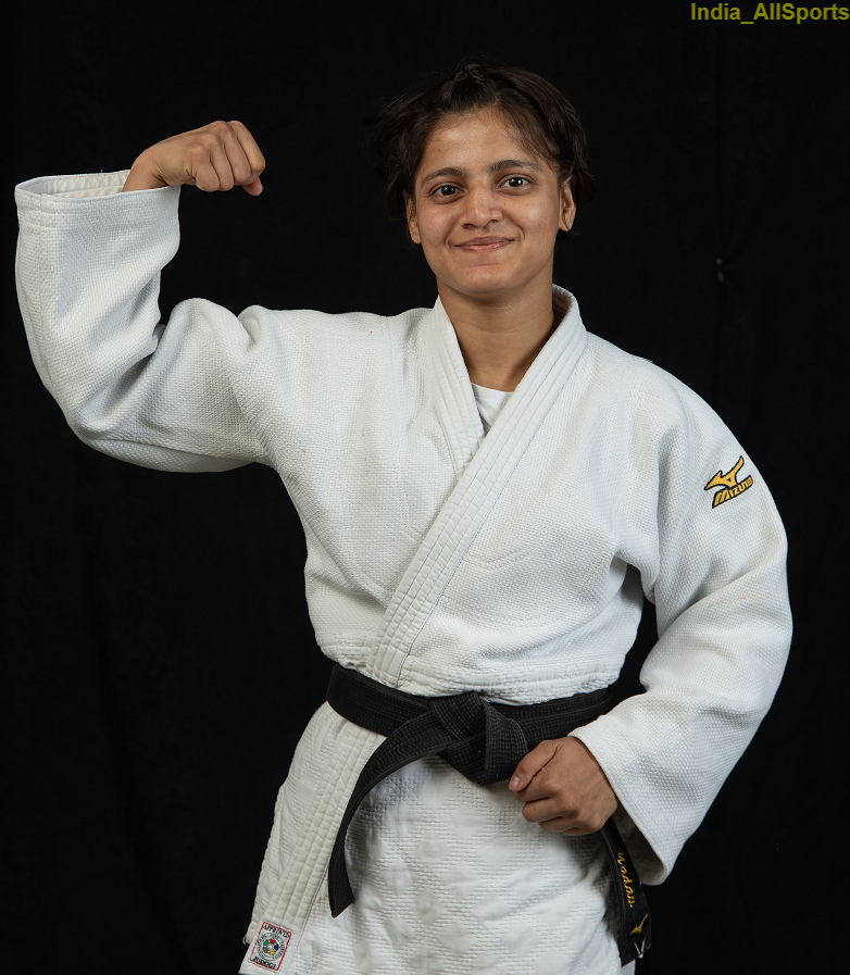 India_AllSports's tweet photo. 𝐀𝐒𝐌𝐈𝐓𝐀 𝐃𝐄𝐘 𝐂𝐑𝐄𝐀𝐓𝐄𝐒 𝐇𝐈𝐒𝐓𝐎𝐑𝐘! 🇮🇳🥇 

Becomes the FIRST-EVER Indian JUDOKA (male or female) to win a Commonwealth Games GOLD medal!  

Defeats Heidi Quach in 48kg Final. 

#Glasgow2026 #Glasgow2026withIAS