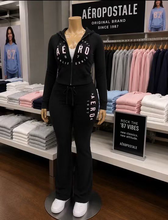 niy2pretty's tweet photo. Aeropostale making a comeback 🥰sets for 50$ ☺️☺️check comments 🔗 https://t.co/FzCfzzYW08