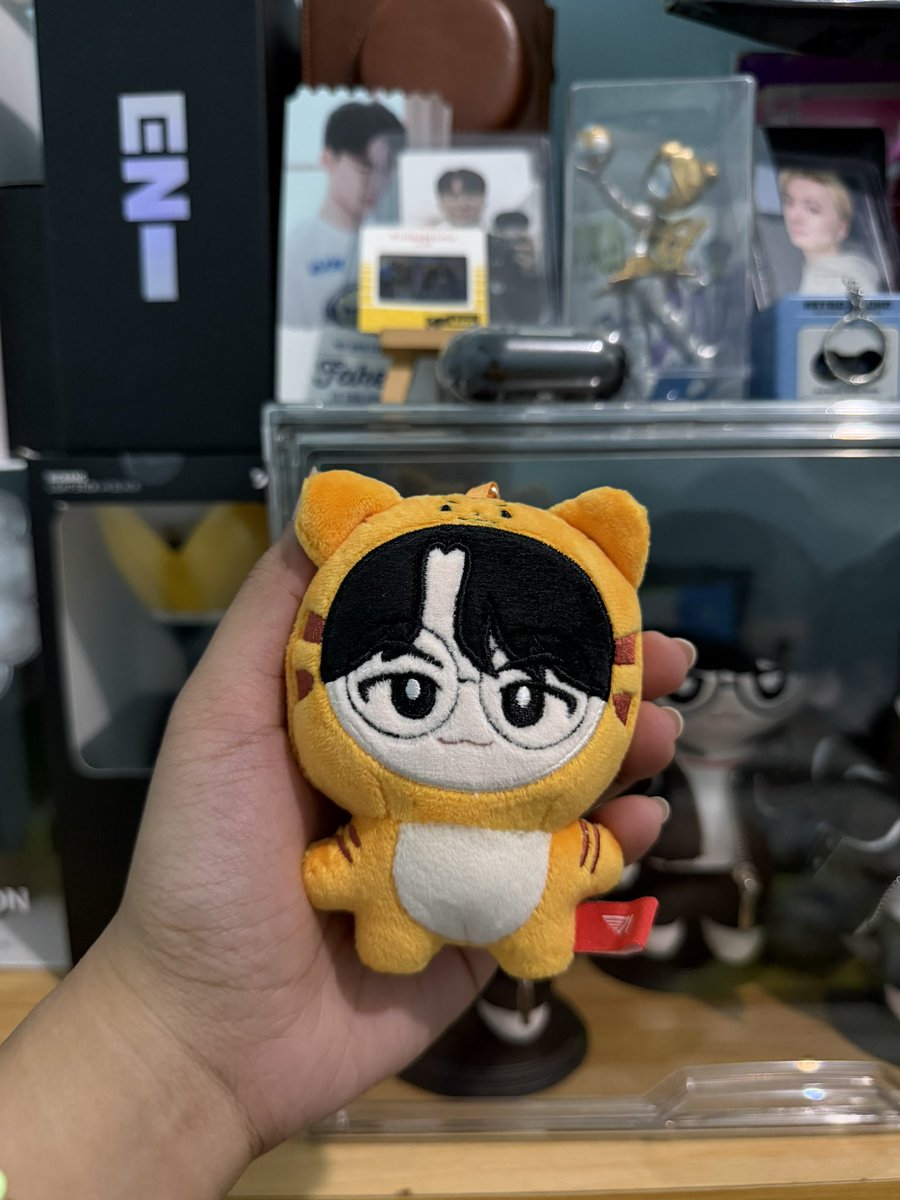 KpopXLoLShop's tweet photo. Available - Mini Friends Costume - Plushie Keychain

DM for more info 😊🩵

#Doran #Oner #Faker #Peyz #Keria https://t.co/r3G2MX0Bxj